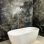 Casaceccu Vespa Apart Otel Monticello
